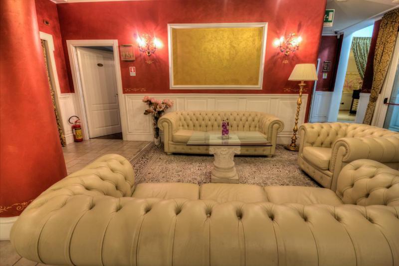 Hotel Madonna Delle Grazie Ceglie Messapica Extérieur photo