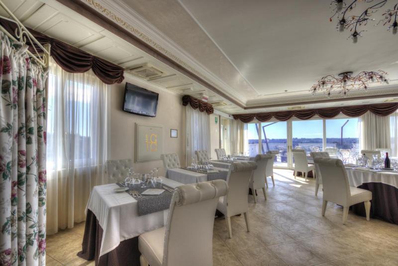 Hotel Madonna Delle Grazie Ceglie Messapica Extérieur photo