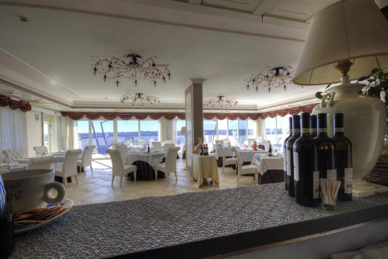 Hotel Madonna Delle Grazie Ceglie Messapica Extérieur photo