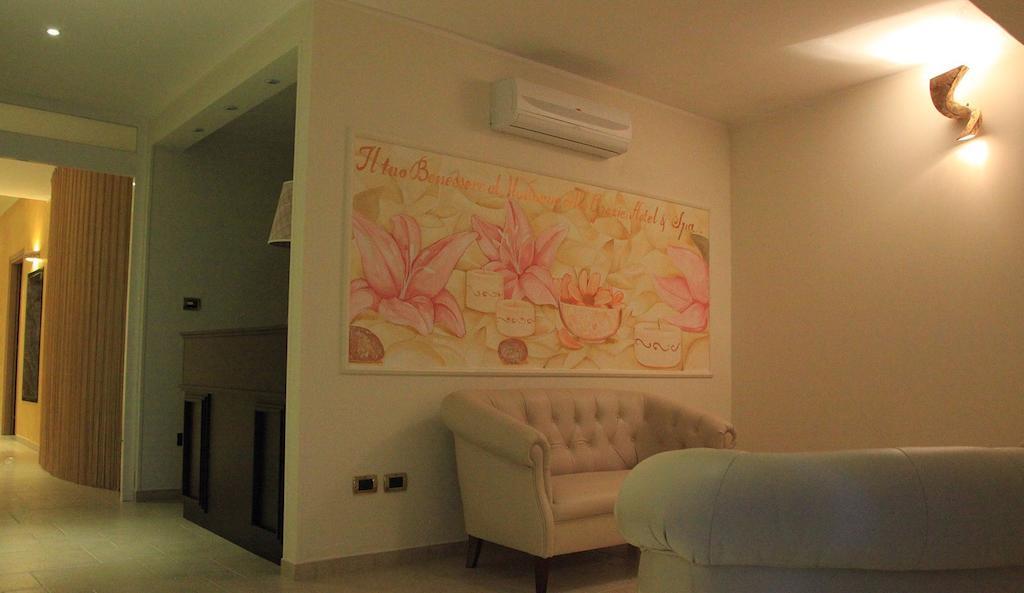 Hotel Madonna Delle Grazie Ceglie Messapica Extérieur photo